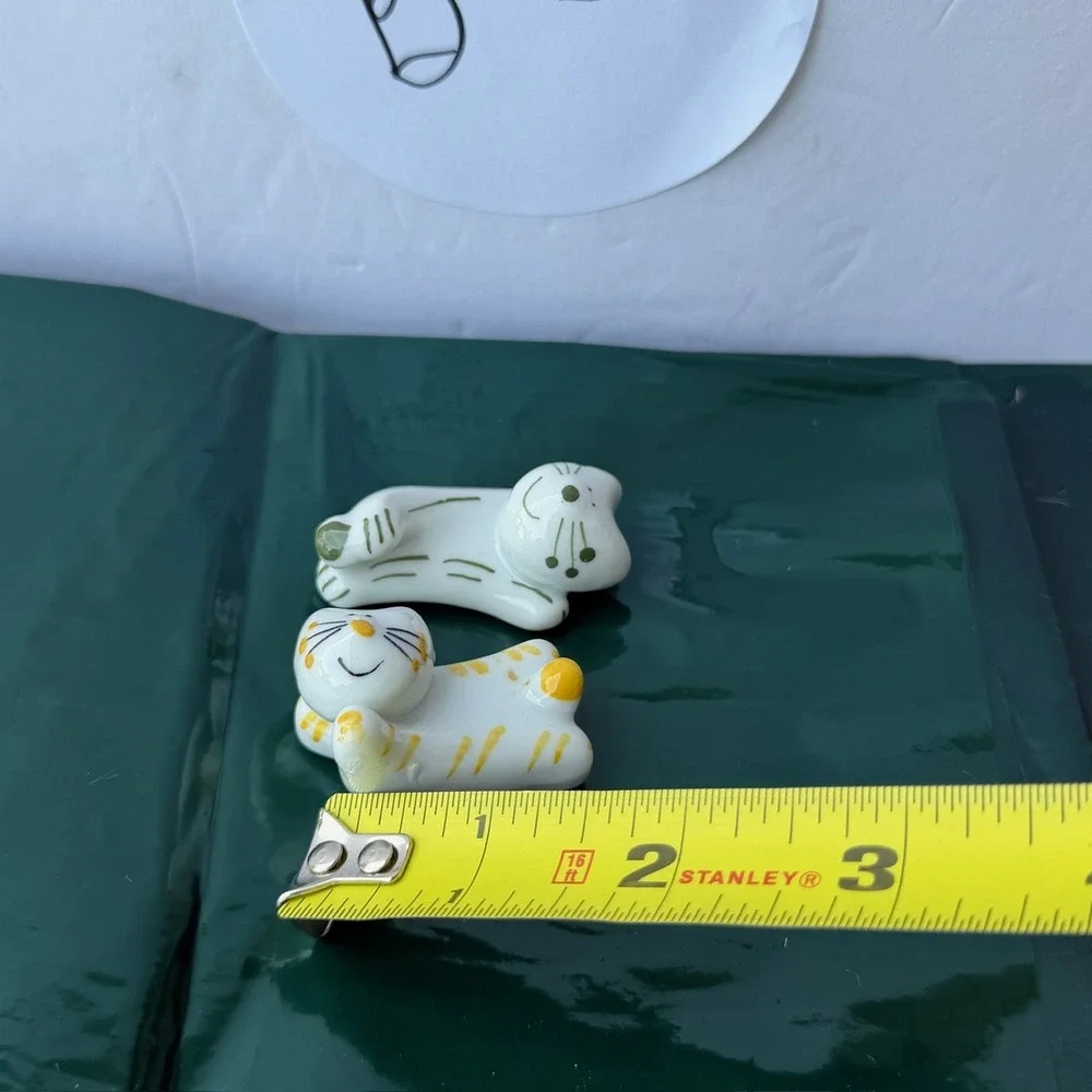 Set of 2 Ceramic Cat Chopstick Rests Hand Painted Table Decor Storage B-9